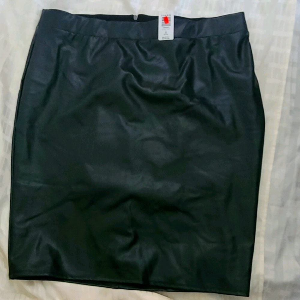 Leather skirt